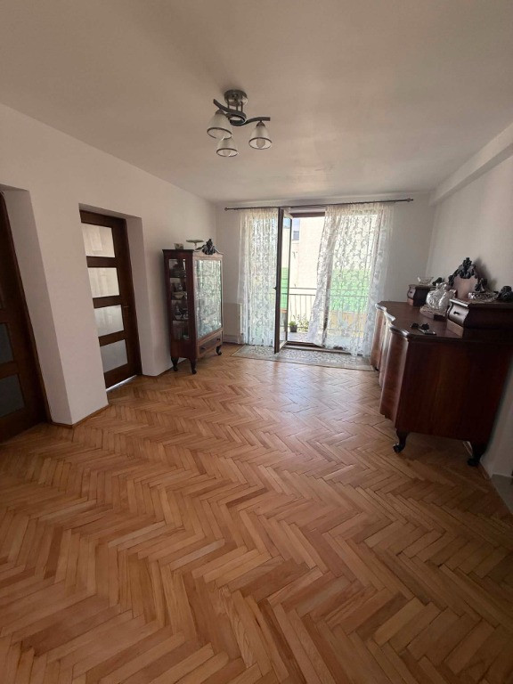 Apartament premium cu 3 camere Andrei Muresanu-bloc tip vila