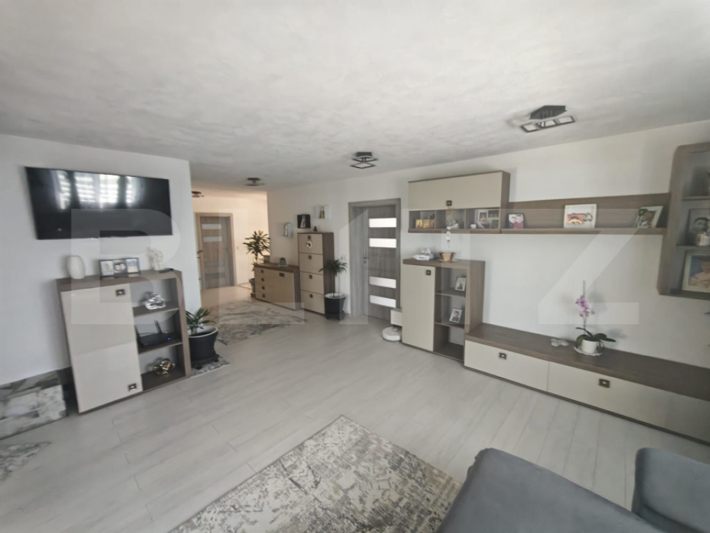 Casă de vânzare ,Zona Pensiunea Morariu 105 mp, zona lini