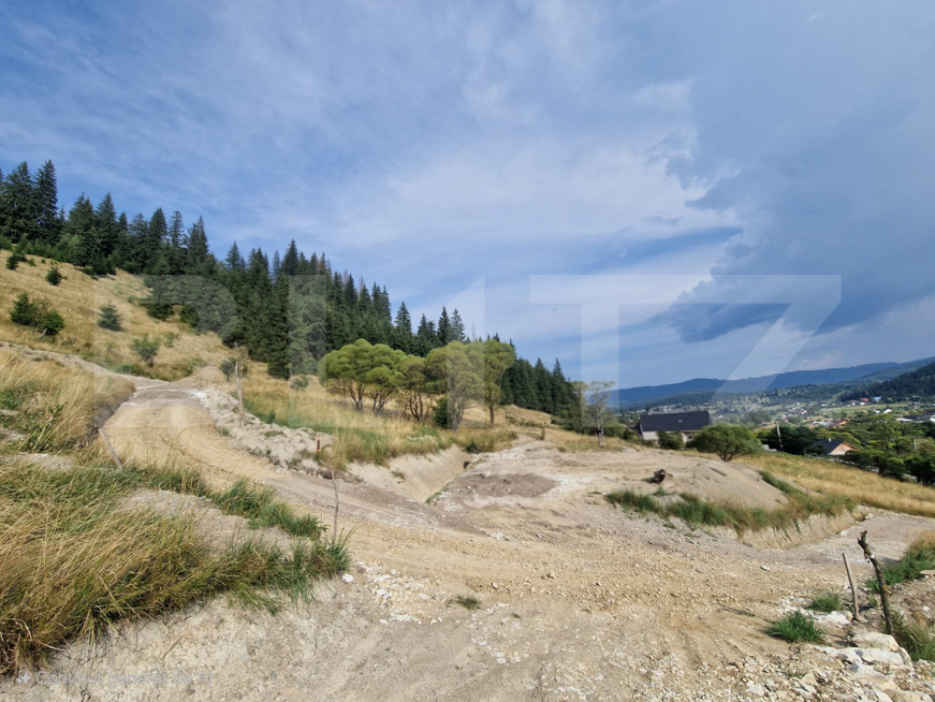Teren intravilan, 1499 mp, zona Vatra Dornei