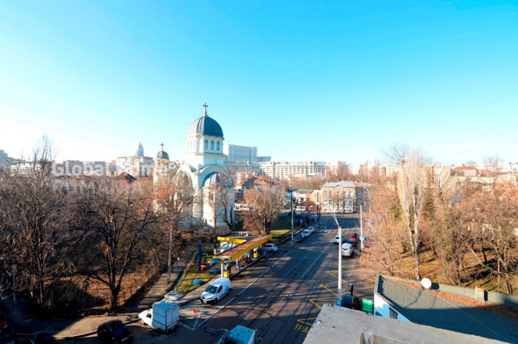 11 Iunie–Piața Unirii | 3 Camere | 73 mp | Mobilat & Util