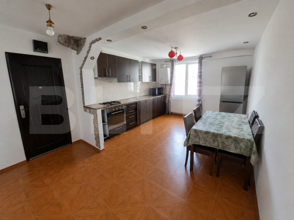 Apartament 2 camere, 60 mp, zona Tractoru