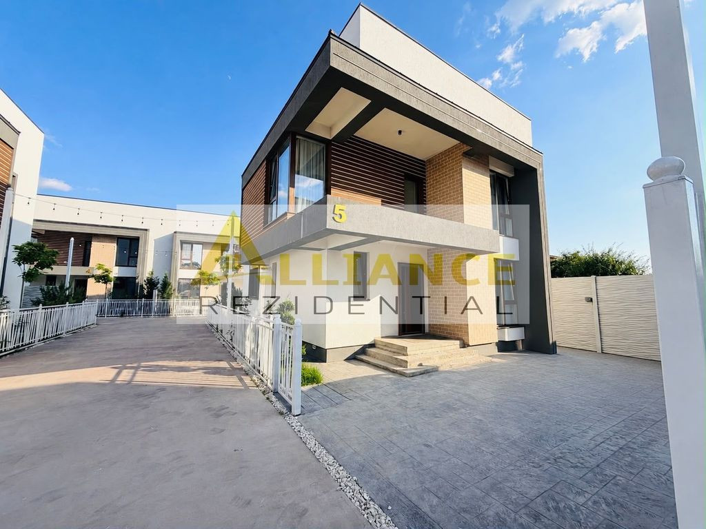 ]Casă de vânzare în comuna Berceni