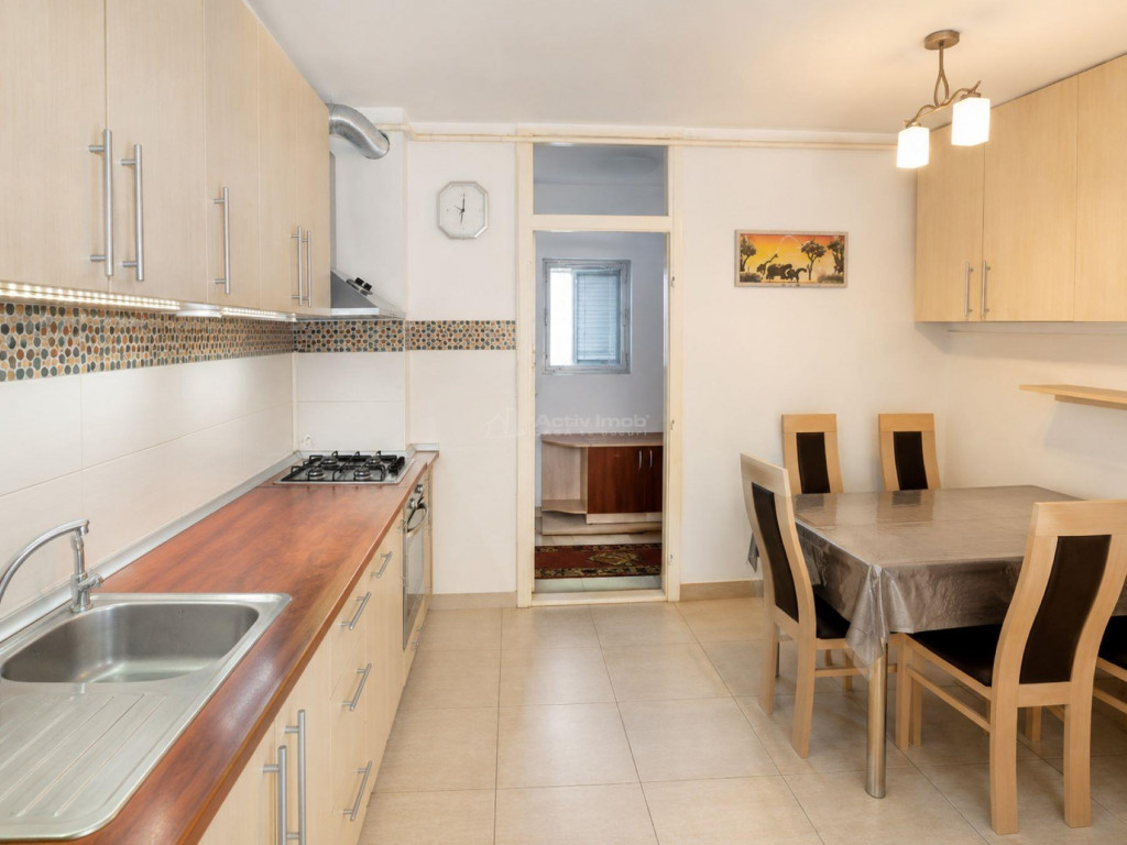 Apartament 4 Camere etaj 2 Baia Mare Ultracentral