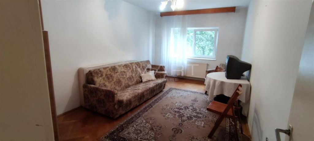 Apartament 3 camere zona Livada Postei