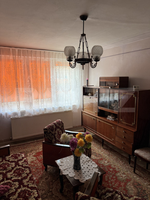 Apartament 2 camere – poziție centrală în Zărnești
