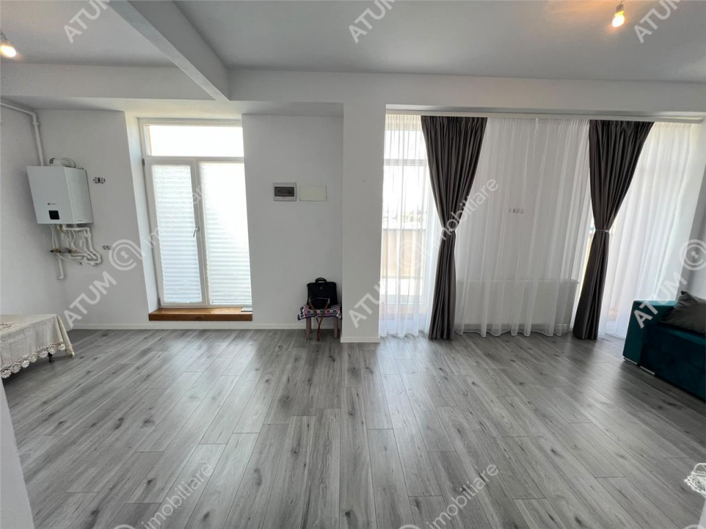 Apartament 2 camere terasa 2 locuri parcare zona Vasile Aaro