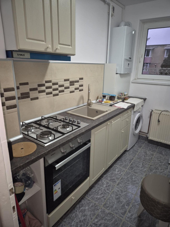 Apartament de 2 camere zona AVRAM IANCU
