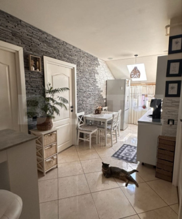 Apartament 2 camere, 56 mp, zona Florilor