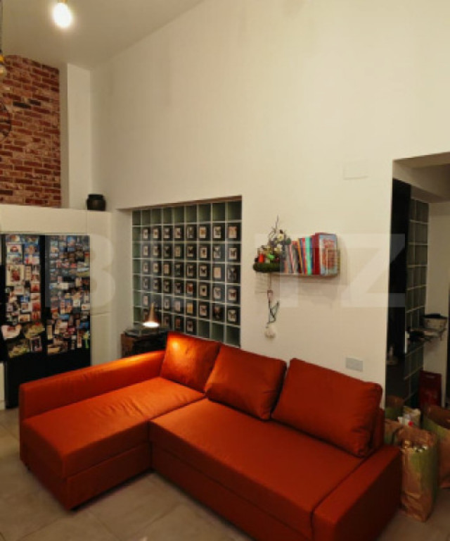 Apartament 6 camere, 120 mp, zona Pacurari