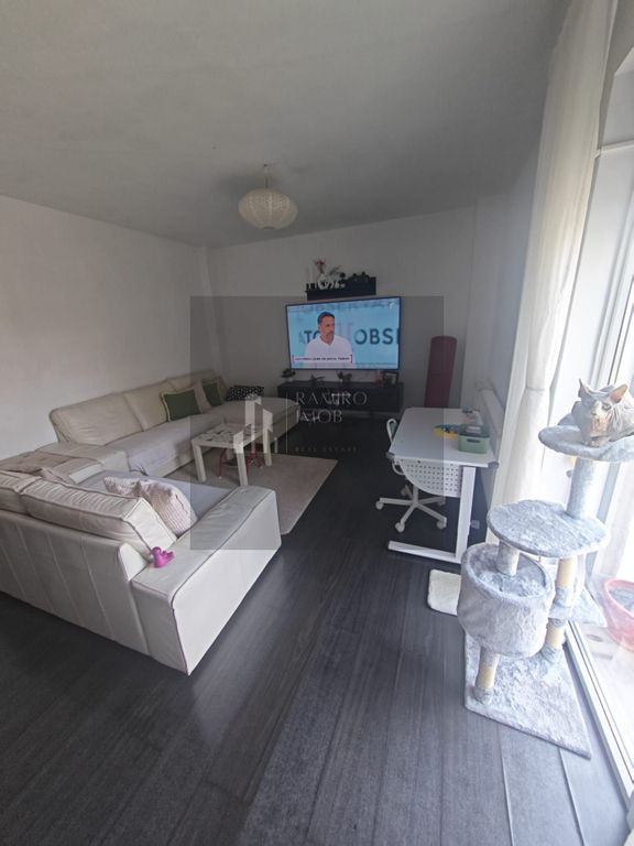 Apartament 3 camere Dobroesti / Nicolae Balcescu