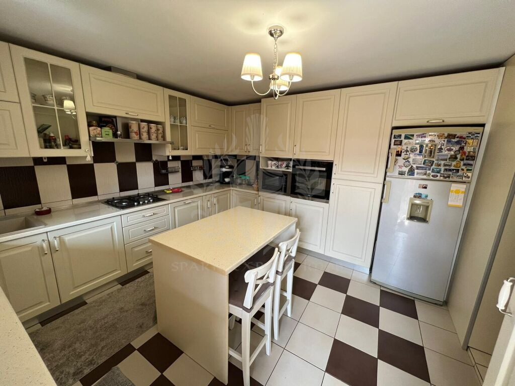 CASA CENTRAL//4 CAMERE