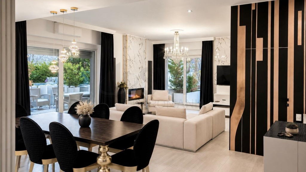 Apartament l 5 Camere l Parter l Teasa 245 mp
