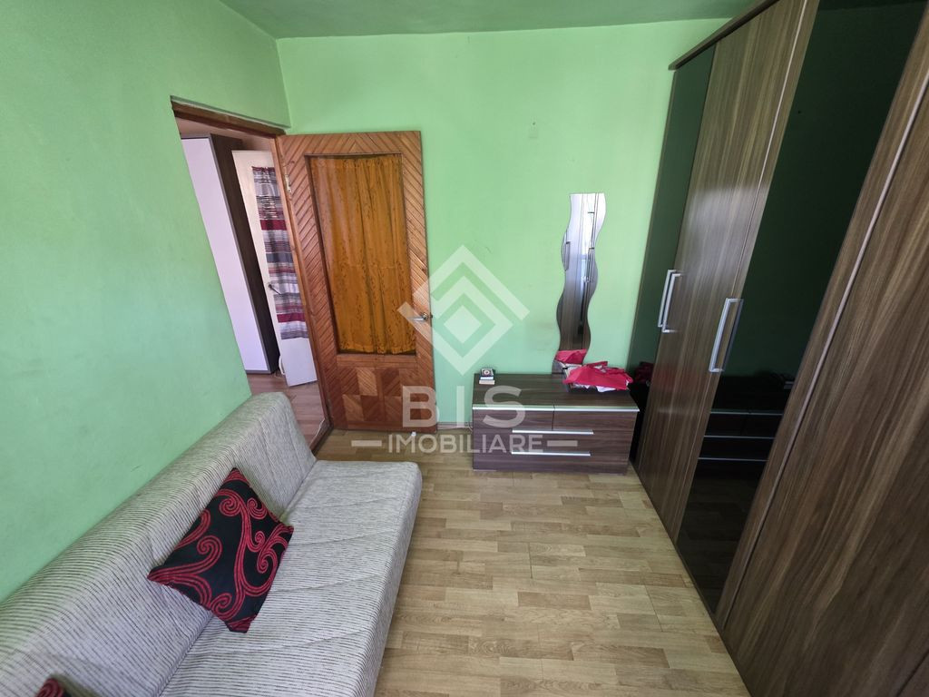 VÂNZARE APARTAMENT- ZONA DECEBAL ETAJ 1