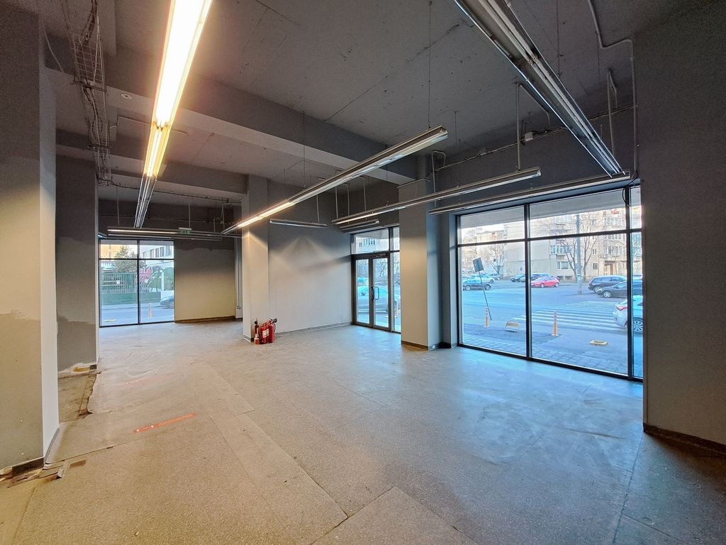 Spatiu comercial 143,03 mp - Vitan Mall - str. Zizin