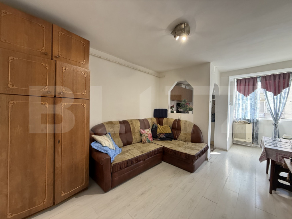 Garsoniera de vanzare, 22 mp, zona Soarelui