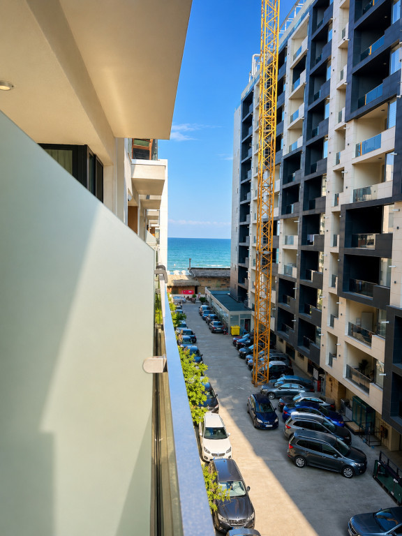 Apartament 2 camere tip studio | Vedere spre mare | zona Azi