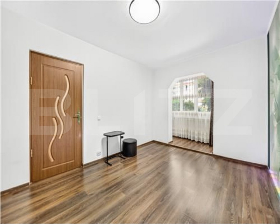 Apartament 2 camere, renovat, 2 balcoane, boxă și parcare
