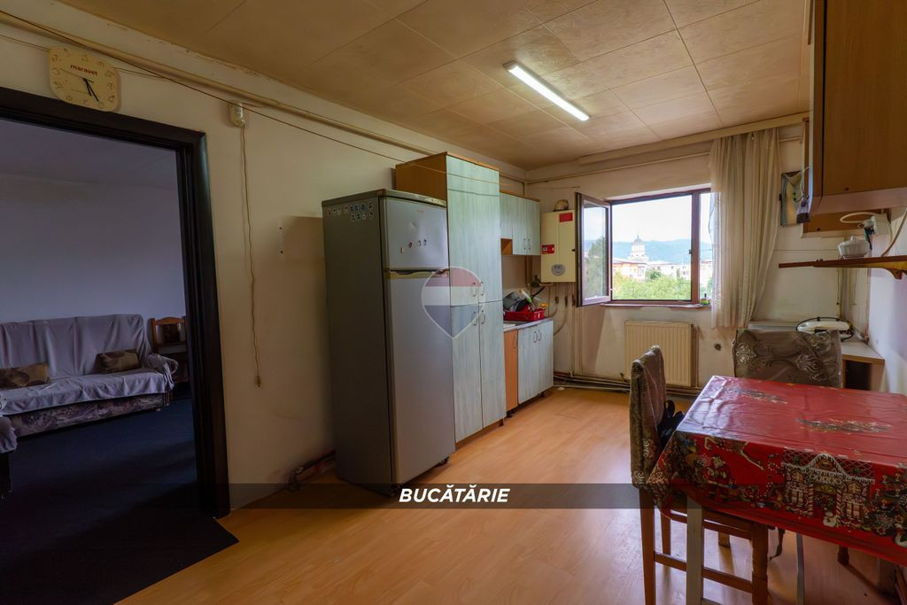 De vanzare: 2 camere decomandate, 48 mp utili, 2 balcoane