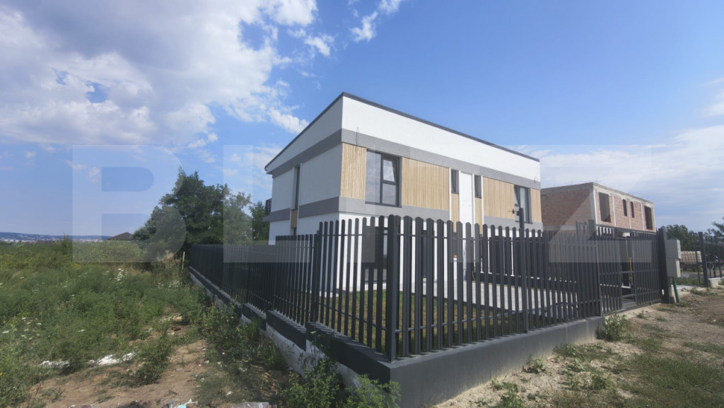 Duplex de vanzare, 90 mp, zona Bucium