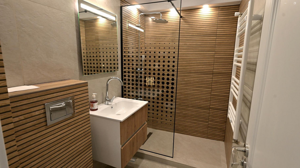 APARTAMENT 2 CAMERE DE V#194;NZARE – ULTRACENTRAL SUCEA...