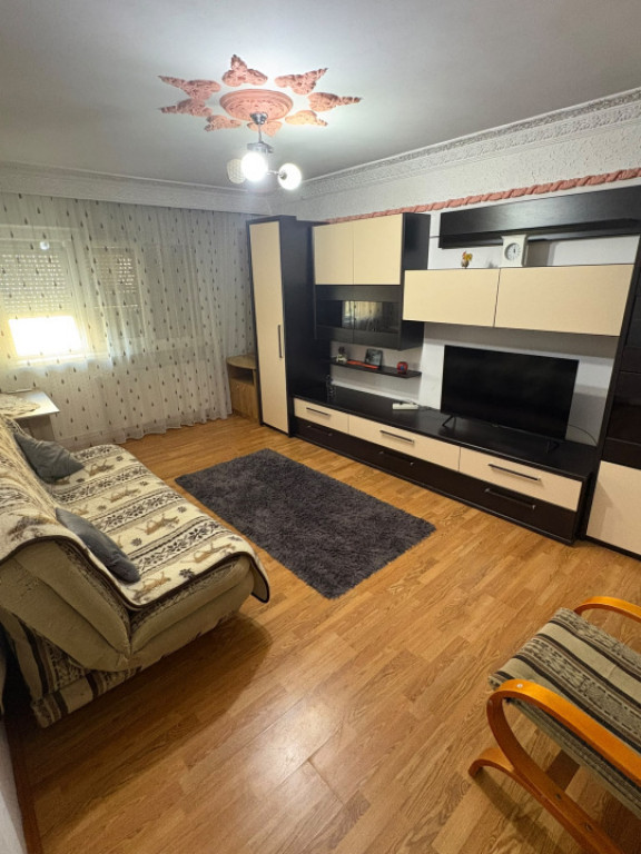 Apartament 2 camere, 45 mp, zona Valea Roșie