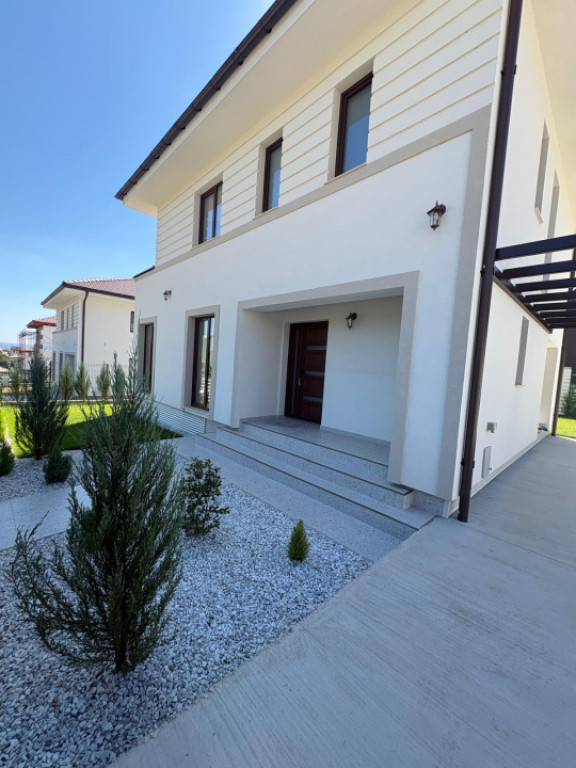 Casă premium 2025 | Design modern & dotări complete | 3 do