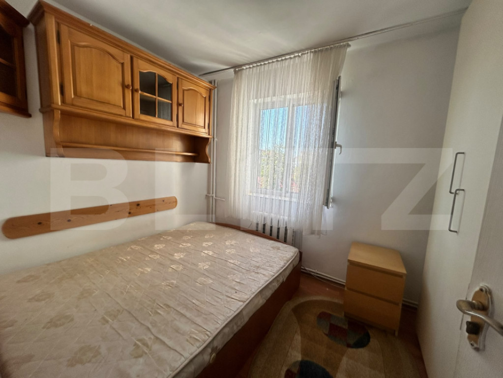 Apartament de inchiriat 2 camere , zona Decebal