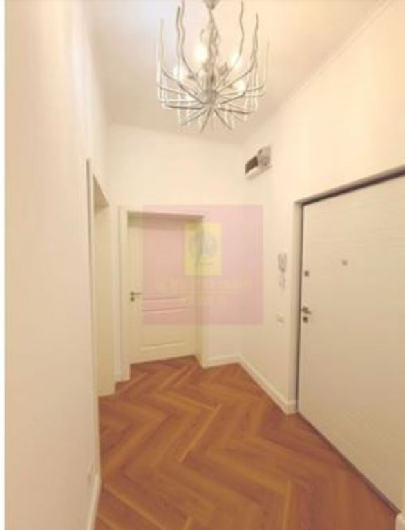 Apartament superb renovat integral Drumul Sarii.