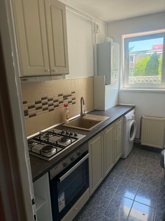 Apatament 2 camere Zona AVRAM IANCU