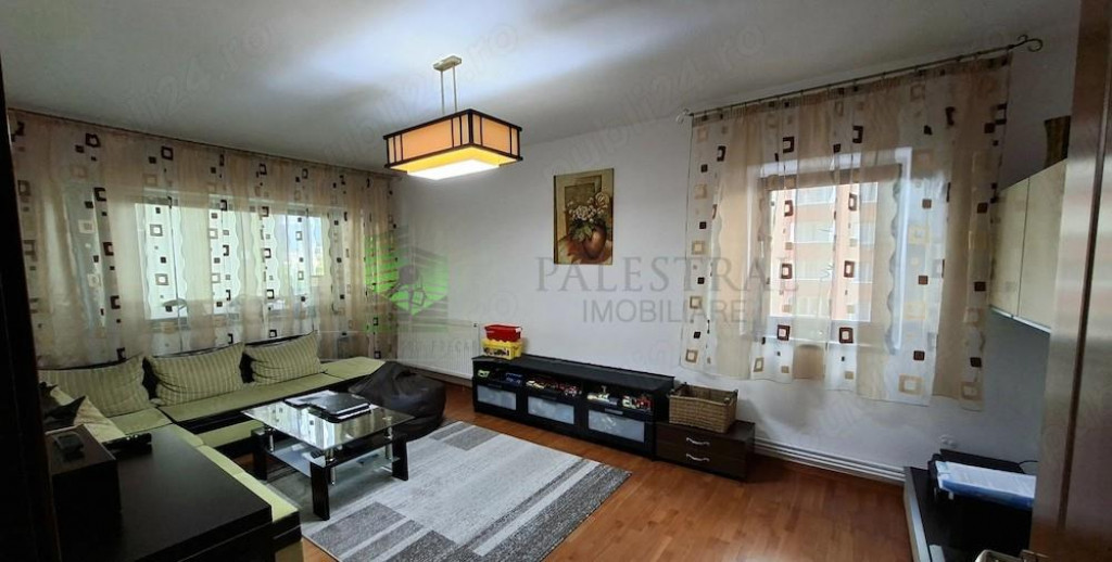 Apartament 3 camere Scriitorilor decomandat, etaj intermedia