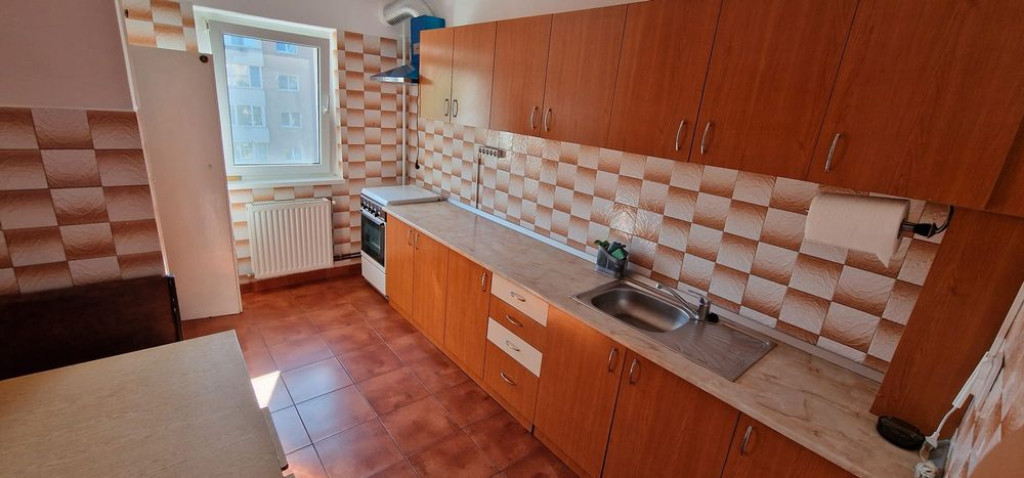 Apartament decomandat cu 4 camere de inchiriat – Calea ...