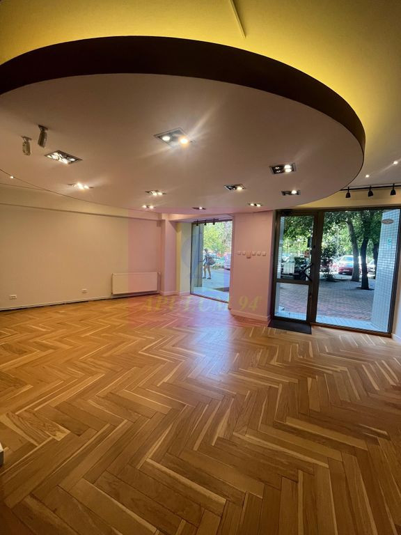 Spatiu comercial stradal Bd.Unirii stradal