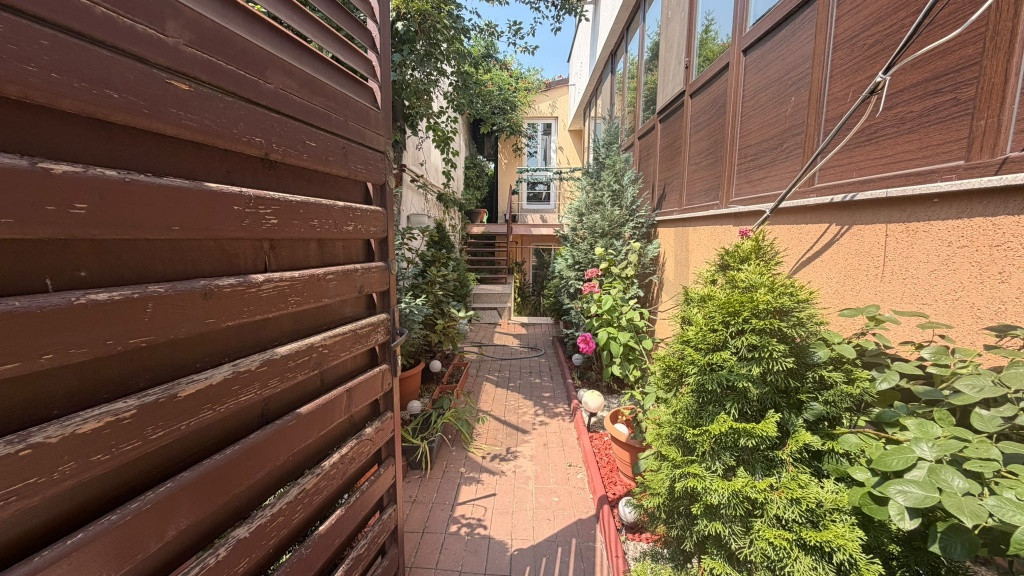 Apartament 3 Camere I Bucurestii Noi I Curte Proprie