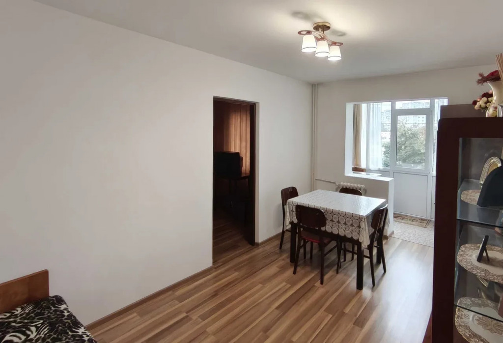 Ap 2 camere, Alexandru cel Bun, et 2