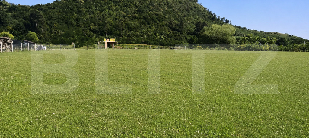 Teren intravilan 1.400 mp – ideal pentru construcția unei