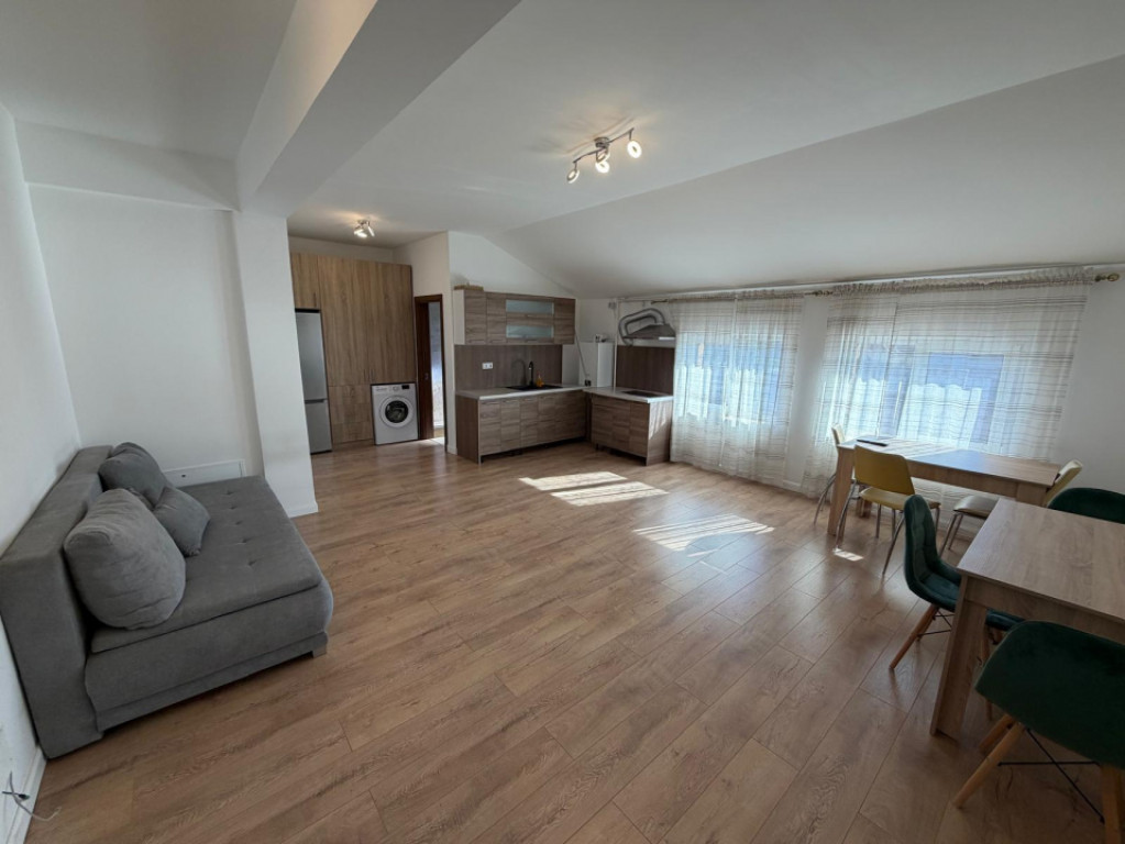 Garsonieră de închiriat, 35 mp, zona Avram Iancu