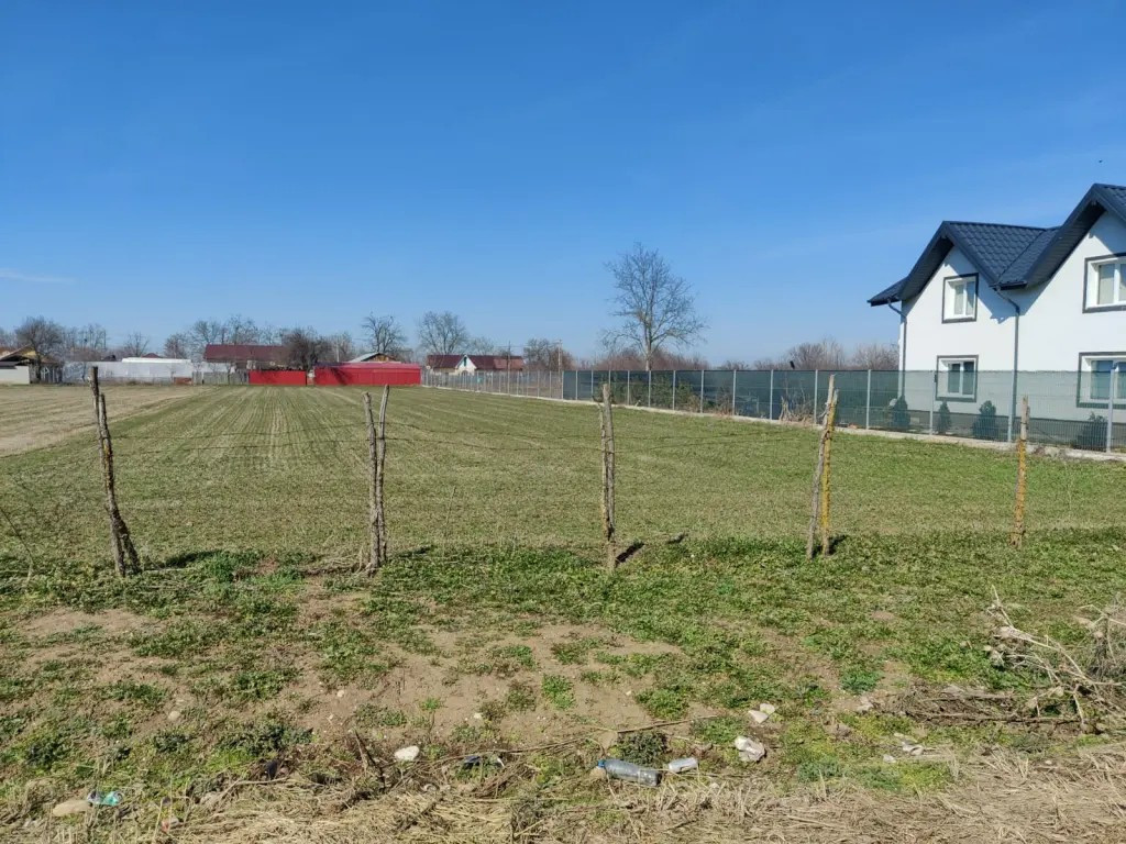 Teren intravilan de vanzare in Dragoesti Ialomita 2046mp