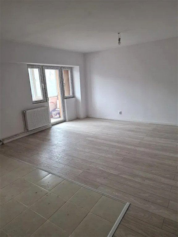 Apartament 3 camere, 70 mp, Baciu