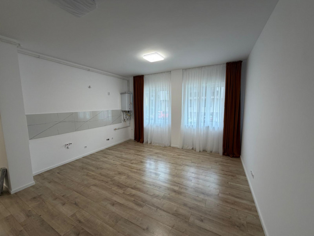 Apartament 3 camere, 70 mp, Sub Cetate