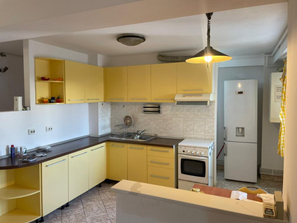 Apartament de inchiriat cu 4 camere, 125mp, in zona Dorobant