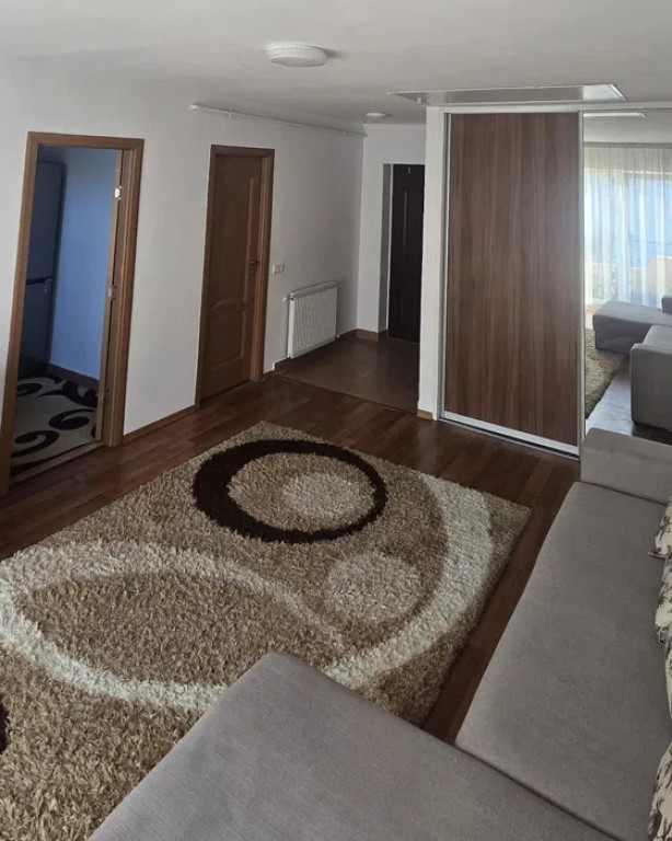 Apartament 1 camera 40 mp, zona Stejarului