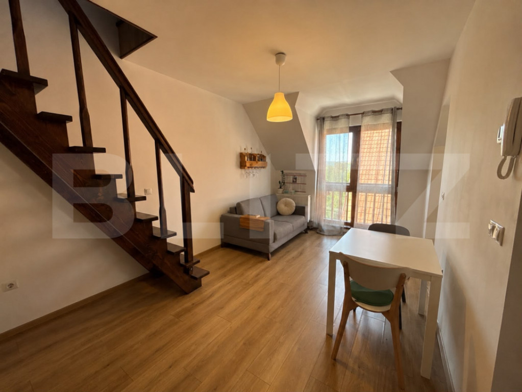 Apartament 2 camere, dispus pe doua niveluri, zona Apollo -