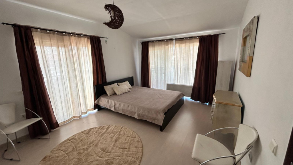 Apartament 2 camere, 3 balcoane + parcare, Eroilor - Ocupabi