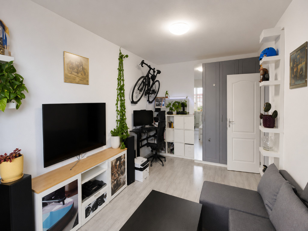 Apartament 3 camere | Loc de Parcare | Boxa | Zona Garii