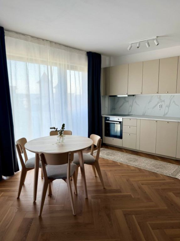 Apartament 2 CAM, SU 45.49 MP, BALCON 6.46 MP zona INTRE LAC