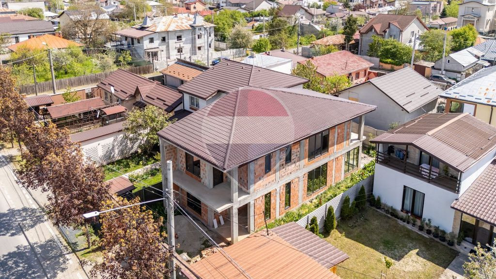 Casa | Vila la rosu in Chitila | Strada Rudeni - teren 26...
