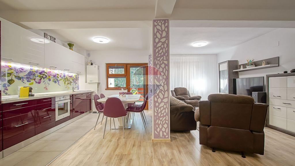 Apartament Cochet Ultracentral Curte 140MP Predeal
