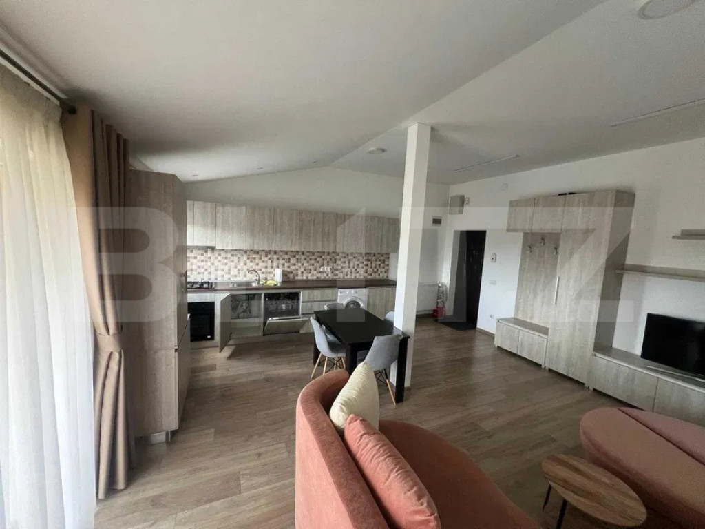 Apartament cu trei camere de închiriat în Tudor!