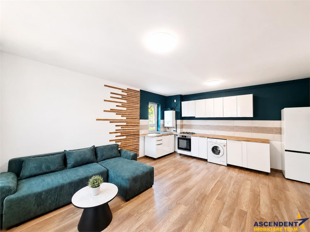 Prima , 80 mp, 3 camere, totul nou, parcare, Maurer - Coresi
