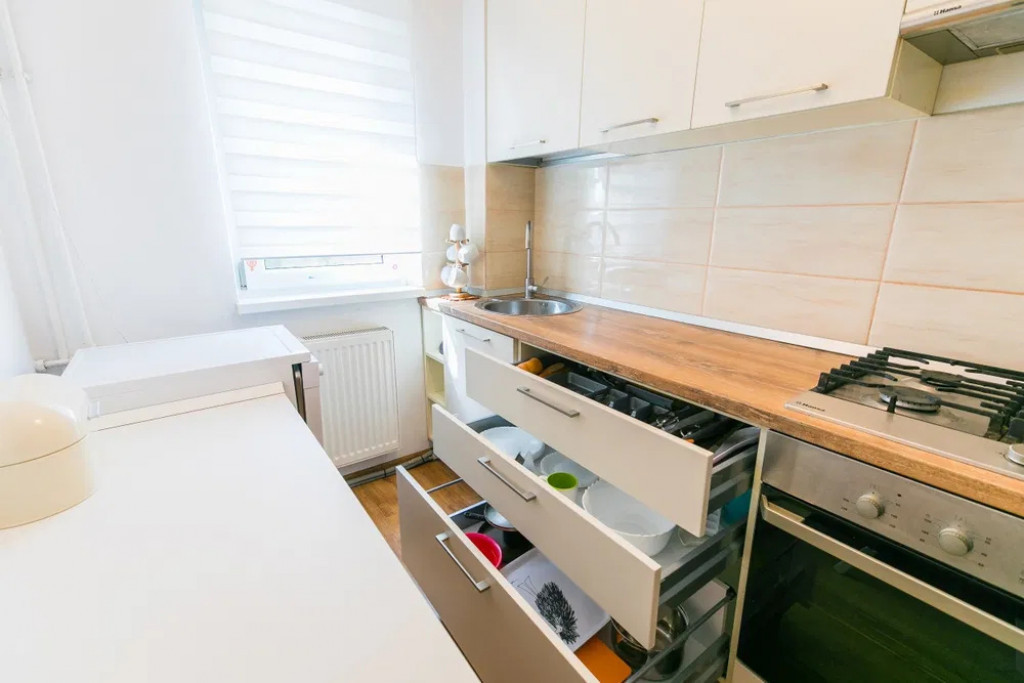Apartament 3 camere, 53 mp, zona Craiovita Noua